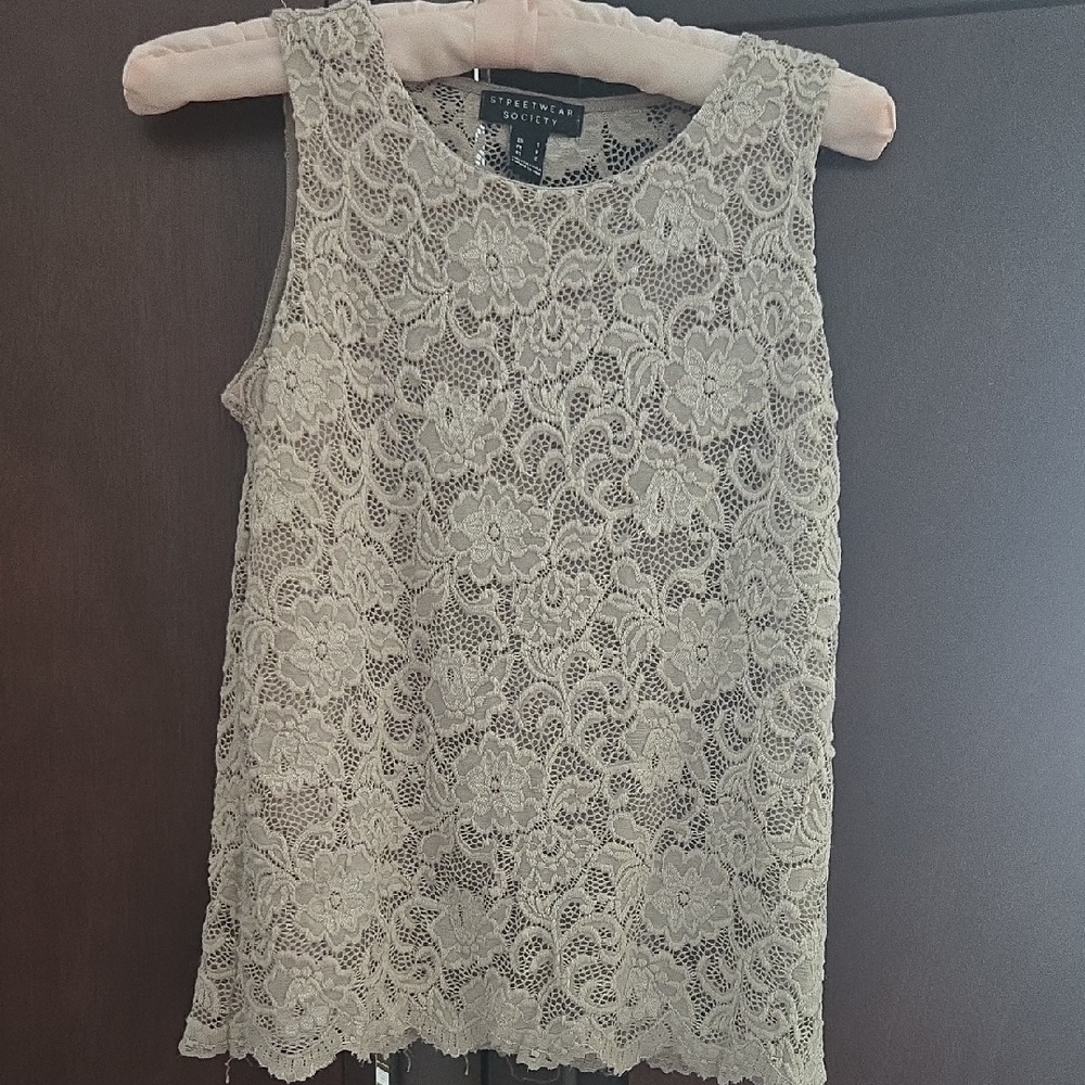 Streetwear Society Beige Lace Sleeveless Top